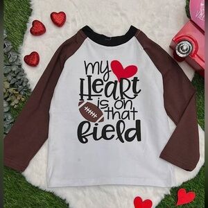 🇺🇸 $5 🇺🇸 My Heart is in that Field Long Sleeve Shirt Unisex